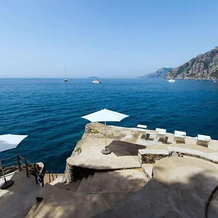 La - Luxury With Private Sea Access 빌라 *